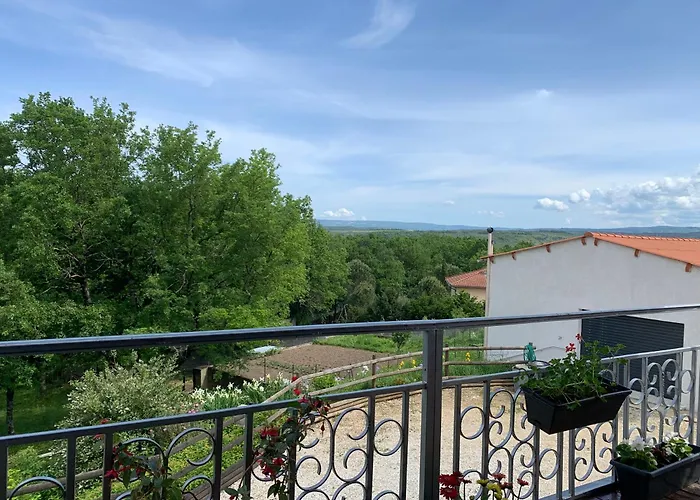 Au Calme Avec Piscine 別荘 *