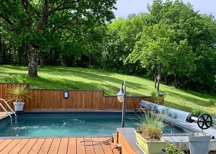 Au Calme Avec Piscine