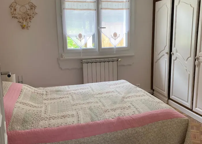 別荘 Au Calme Avec Piscine