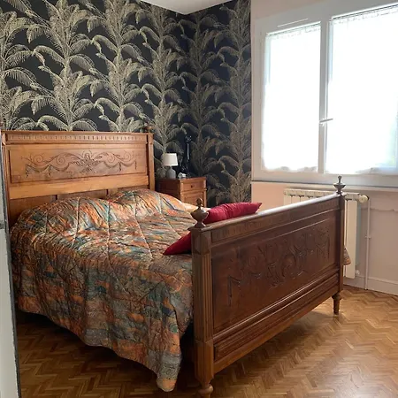 Au Calme Avec Piscine Сasa de vacaciones