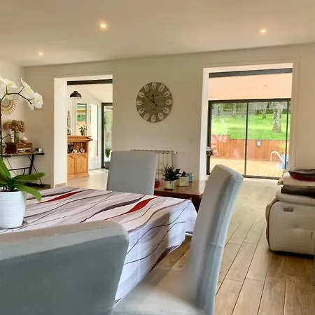 Сasa de vacaciones Au Calme Avec Piscine Labruguière